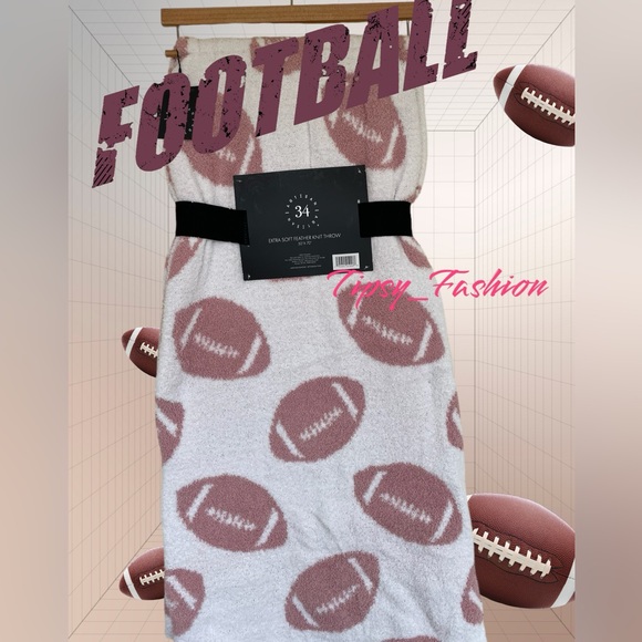 Football Peach Pink Cream Artisan 34 Throw Blanket Super Soft NEW - Picture 1 of 5